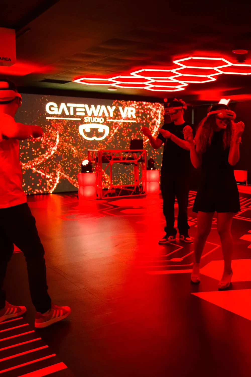 VR Power Break la Gateway Flow — pauza de 20 minute la prânz cu simulatoare auto, console și standalone VR